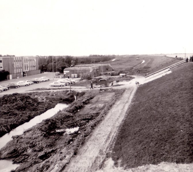 Zeebadweg afbraak bunkers tegenover zwembad 1966.jpg